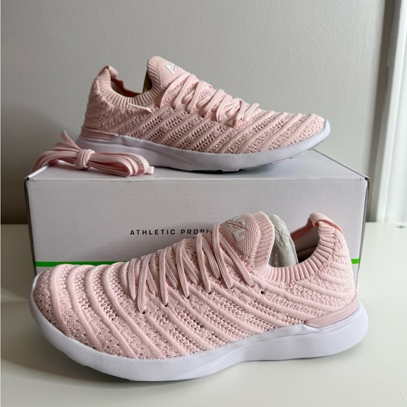 APL Shoes - APL Women's Techloom Wave in Bleached Pink and White 7 NWT